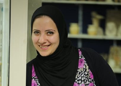 أمنية.. بطلة ومدربة الكاراتيه ومُدرسة لغة تركية وشيف حلويات