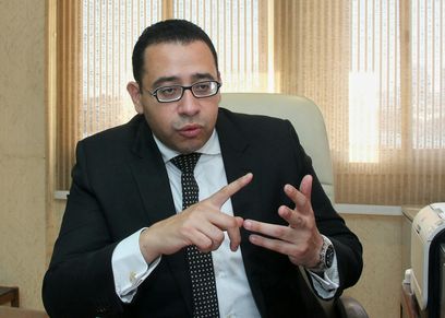 الدكتور عمرو حسن
