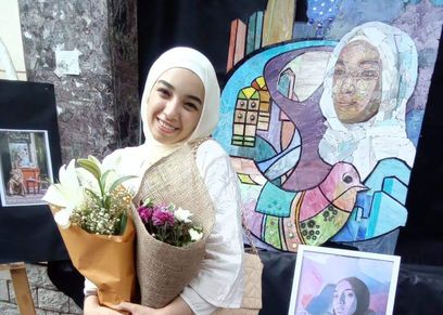 مشروع تخرج مروة طالبة بكلية الفنون الجميلة