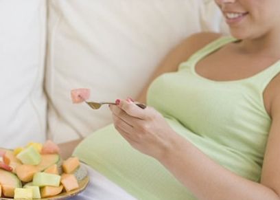 أطعمة مفيدة لصحة الجنين