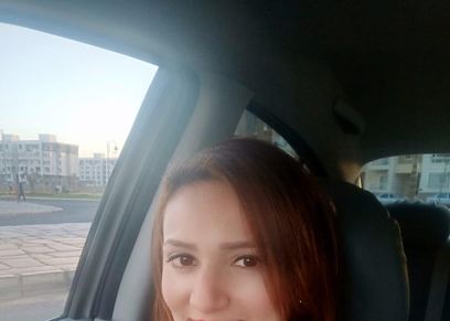 عزة عبدالسلام سائقة أوبر