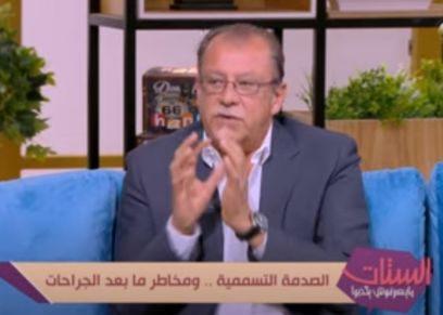 الدكتور محمد ممتاز.. أستاذ النساء والتوليد بطب القصر العيني