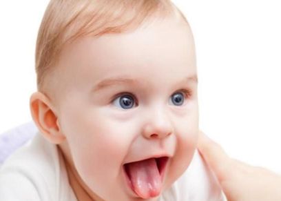 علاج فطريات الفم عند الأطفال