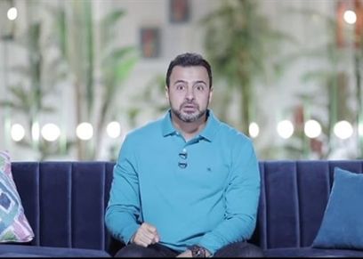 حقيقة رد مصطفى حسني على حلا شيحة بشأن الحجاب