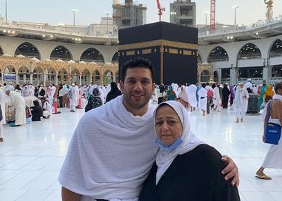 حسن الرداد ووالدته
