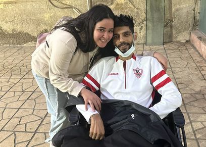 «كان حاسس بالموت».. وفاء عامر تكشف اللحظات الأخيرة في حياة إبراهيم شيكا