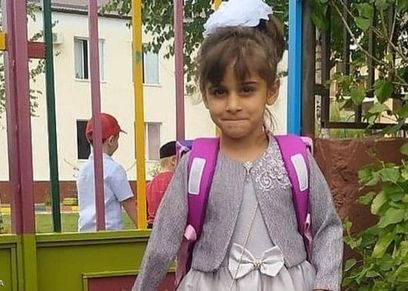 الطفلة عائشة 