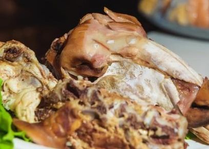 رأس الأغنام المحمصة