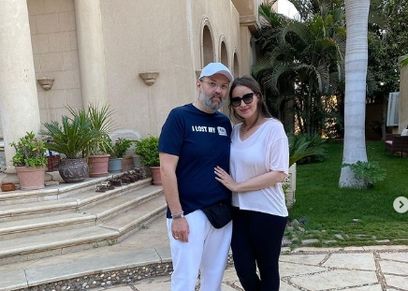 خطيبة محمد محمود عبدالعزيز بصحبته