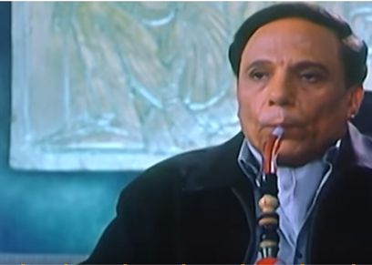 عادل إمام (مشهد من فير عريس من جهة أمنية)
