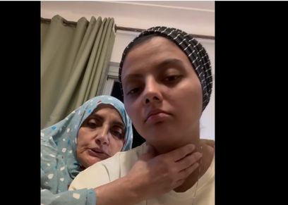 البلوجر مي البنا ووالدتها