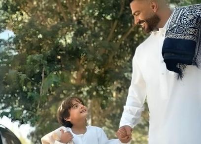 تامر حسني وابنه