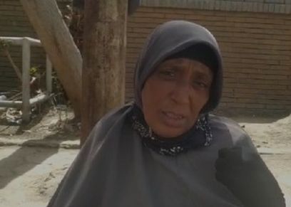 بائعة المناديل