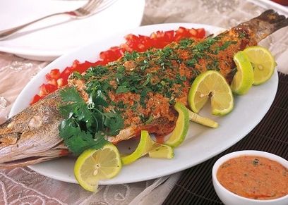 سمكة حارة بالطحينة