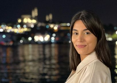 المراسلة اللبنانية فرح عمر