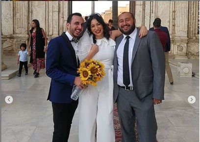 نجمة سابع جار تحتفل بعقد قرانها