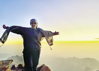 «مى» تتسلق أعلى 10 قمم جبلية فى مصر: 