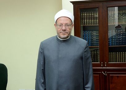 الدكتور شوقي علام