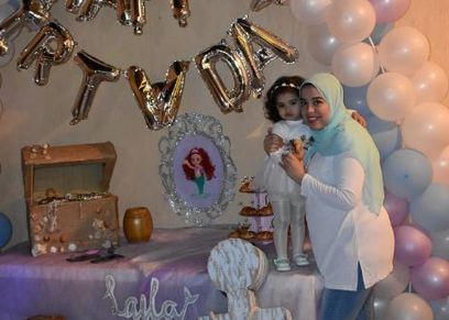 عبير وابنتها