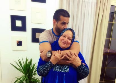 أحمد قنديل ووالدته
