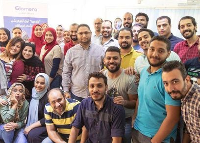 القائمين على تطبيق جلاميرا
