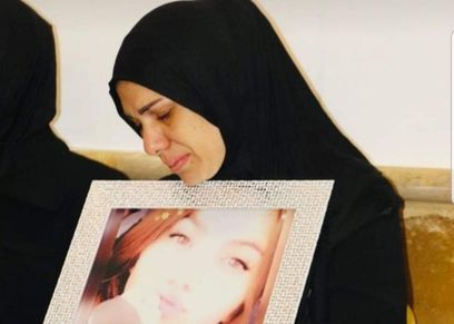 لينا  جابر والدة الطفلة مايا اسماعيل