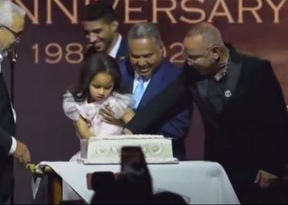 الفنان محمد عبده وابنته العنود
