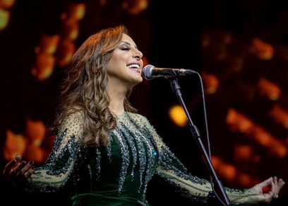 الفنانة أنغام