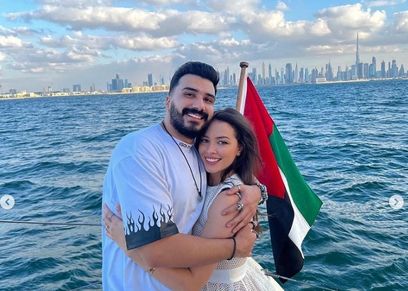 أحمد حسام وزوجته عفراء السطي