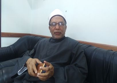 فضيلة الشيخ أحمد زرد مدير إدارة الوعظ ولجنة الفتوى بالبحرالأحمر