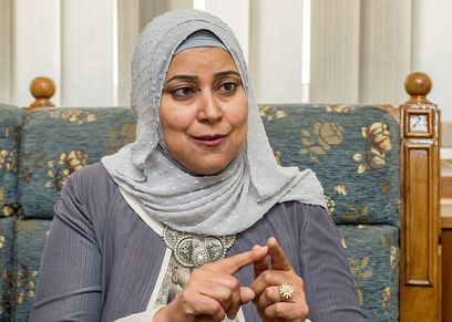 حكمت أبو القيود
