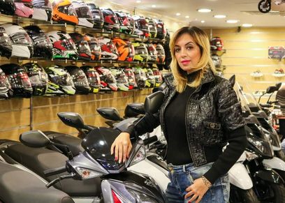 «سالي» الملقبة بـ«المرأة الحديدية في الإسكندرية»