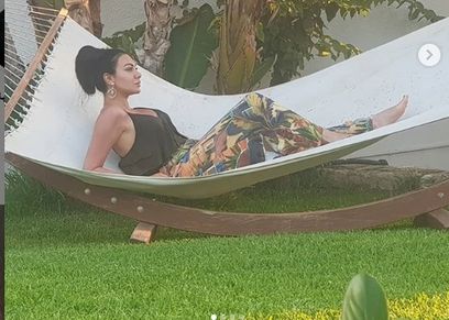 ميرهان حسين في جلسة تصوير  جديدة..