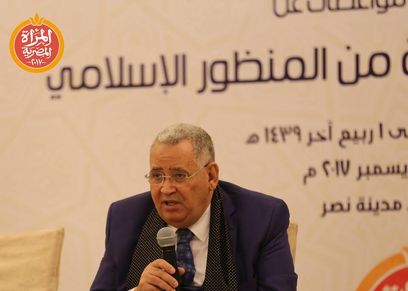 الدكتور عبدالله النجار عميد كلية الدراسات العليا السابق
