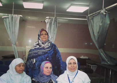 "مس آمال" ملاك رحمة بعزل التأمين بالفيوم.. أصيبت بكورونا وتوفي والدها