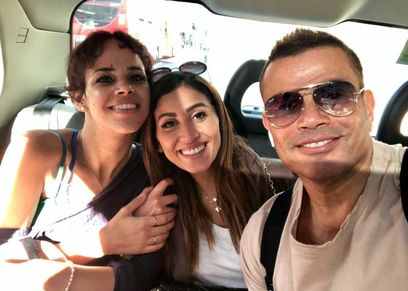 نور مع والدها عمرو دياب ودينا الشربيني