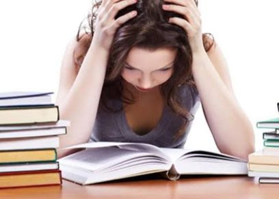 لوم الأبناء على نتائج الثانوية العامة- صورة تعبيرية