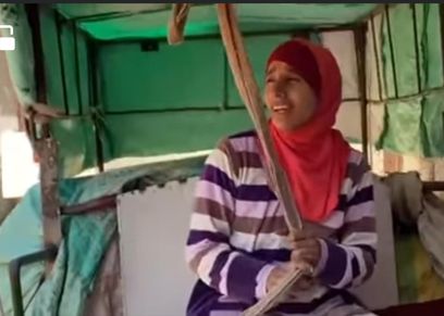 هانم بائعة خضار على عربة كارو