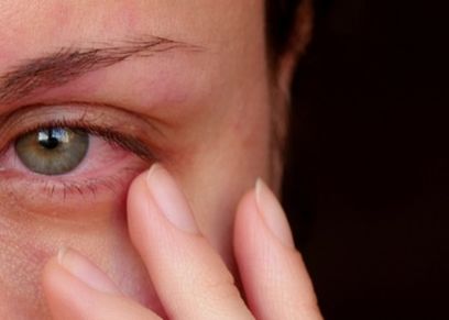 أعراض التهاب العين