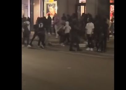 لحظة غضب المراهقين في أمريكا