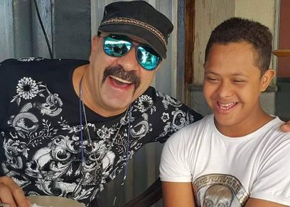 الطفل مع محمد سعد