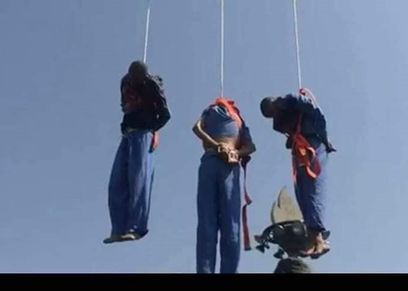 بالصور| إعدام 3 متهمون في
