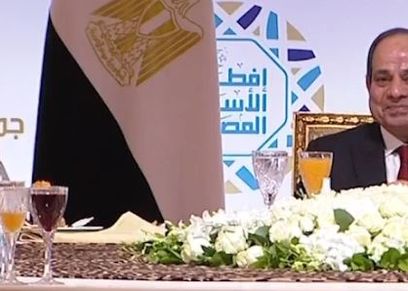 «سارة» تجاور الرئيس السيسي في حفل الإفطار
