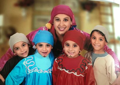 نيفين وأطفالها الأربعة