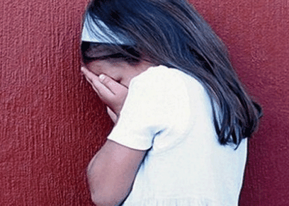 السجن 3 أشهر لمتهم هتك عرض طفلة لمدة عامين