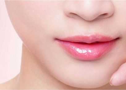 البدائل الطبيعية لتوريد الشفاه ..وداعا لمستحضرات التجميل