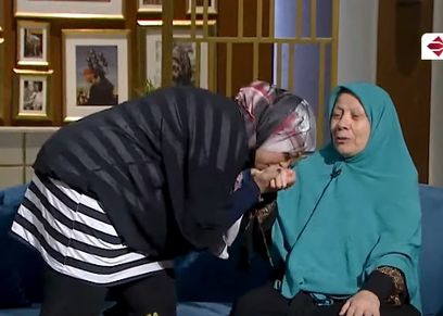 السيدة بكر وابنتها إيمان