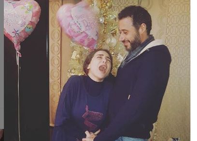أحمد السعدني يحتفل بعيد ميلاد مي عز الدين على طريقته الخاصة.. ومتابعيه: