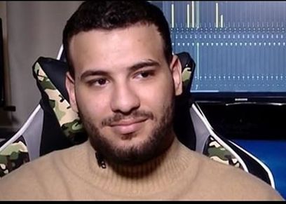 الفنان مسلم
