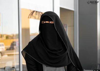سيشن أزياء للمنتقبات